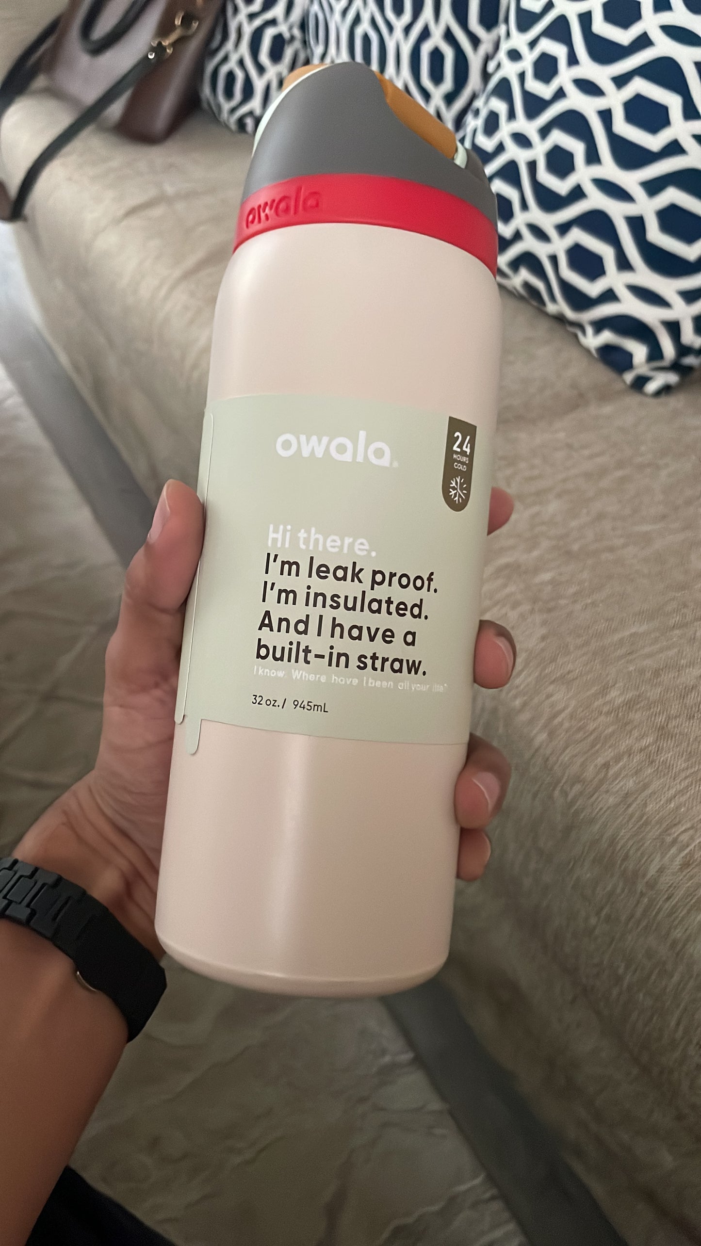 Owala FreeSip® | 32 Oz | Ivory White