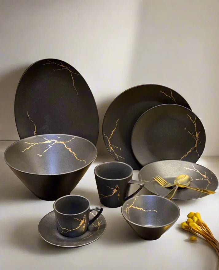 Black Winsor- England™ fine porcelain tableware - Heritage Collection