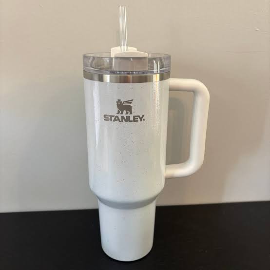 Stanley Quencher H2.0 FlowState™ Tumbler|40 Oz| Pearl White Shimmer