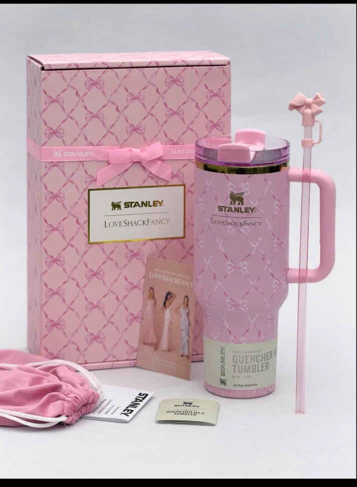 Stanley x LoveShack Fancy 40oz Quencher H2.0 FlowState Tumbler – Baby Bow Pink Peppermint (Original)