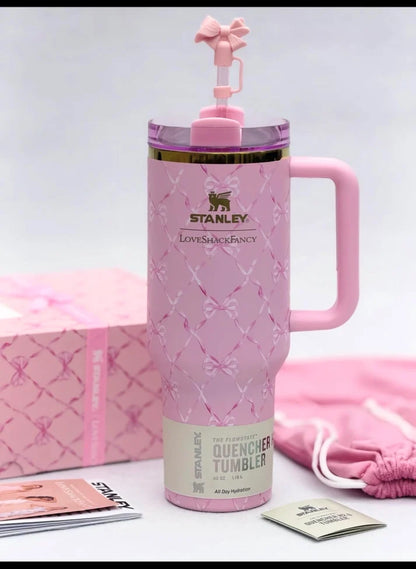 Stanley x LoveShack Fancy 40oz Quencher H2.0 FlowState Tumbler – Baby Bow Pink Peppermint (Original)