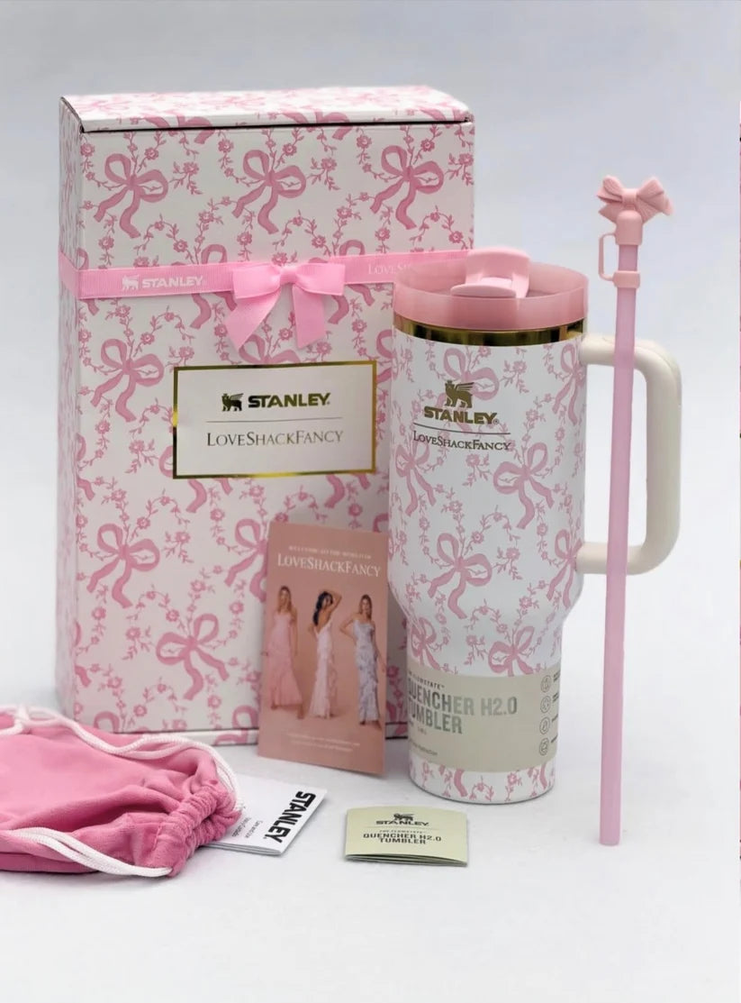 Stanley x LoveShack Fancy Ribbon Rosa Quencher H2.0 FlowState Tumbler | 40oz