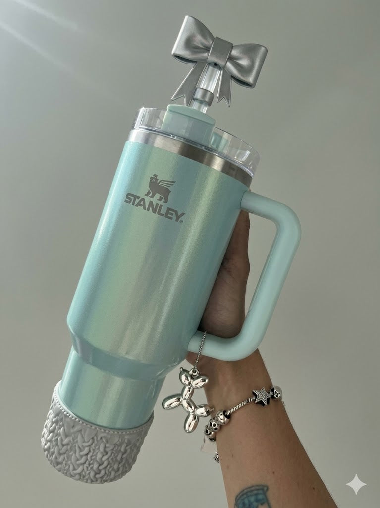 Stanley Quencher H2.0 FlowState™ Shimmer |40 Oz| BlueBerry Milk