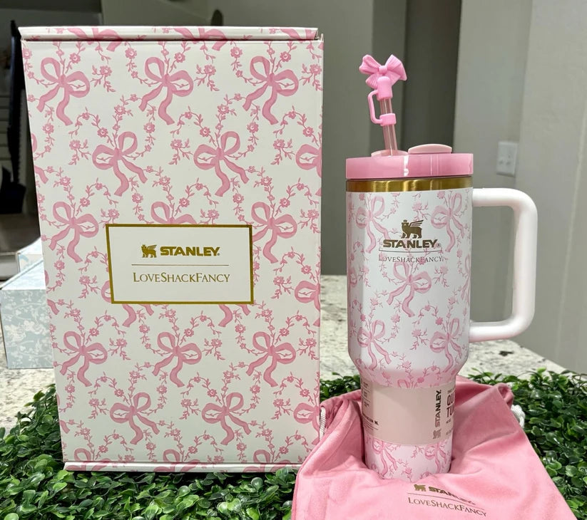 Stanley x LoveShack Fancy Ribbon Rosa Quencher H2.0 FlowState Tumbler | 40oz