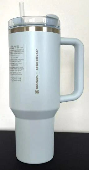 The Starbucks X QUENCHER H2.0 FLOWSTATE™ TUMBLER