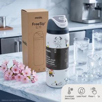 Owala FreeSip® | 32 Oz | Snoopy