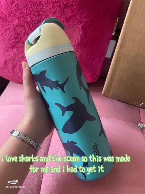 Owala FreeSip® | 24 Oz | Fin Frenzy