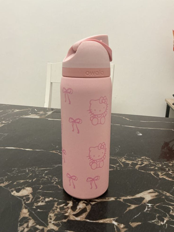 Owala FreeSip | 24 Oz | Hello Kitty